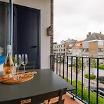 Huswell - Cozy Apartment On Walking Distance From The Beach